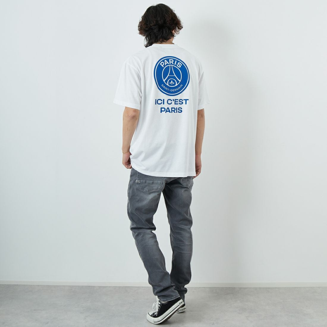 PARIS SAINT-GERMAN [パリ・サンジェルマン] PSGロゴ バックプリントTシャツ [PS0125SS0004] WHITE &&モデル身長：179cm 着用サイズ：XL&&