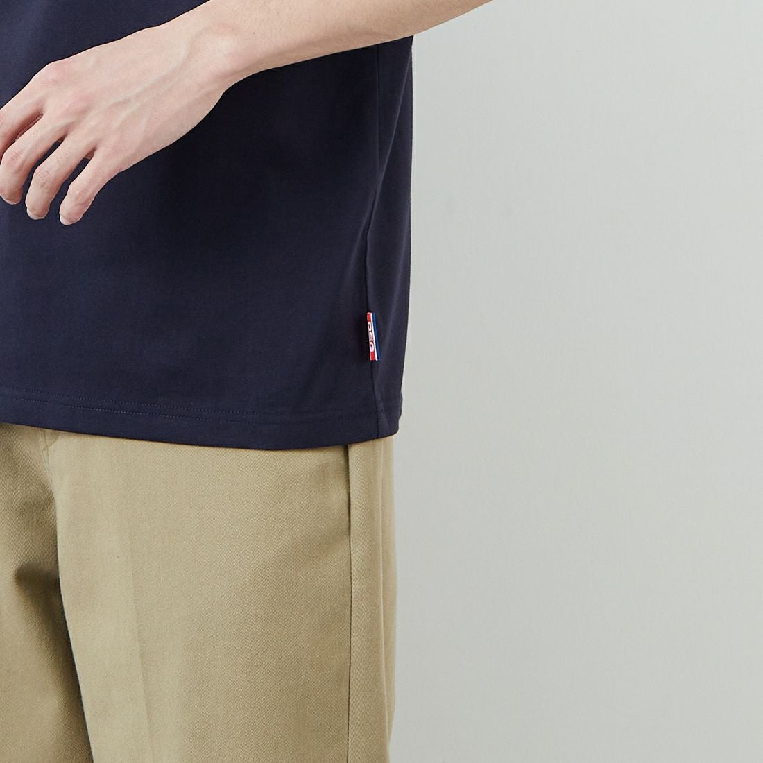 PARIS SAINT-GERMAN [パリ・サンジェルマン] PSGロゴ バックプリントTシャツ [PS0125SS0004] NAVY &&モデル身長：168cm 着用サイズ：M&&