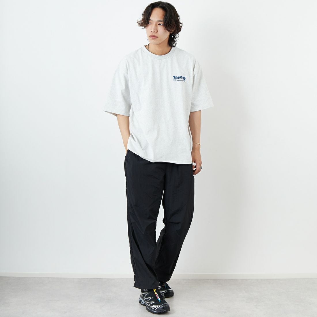 THRASHER [スラッシャー] ダイアモンド ロゴ ショートスリーブTシャツ [TH24SU04] A.GRY &&モデル身長：179cm 着用サイズ：L&&