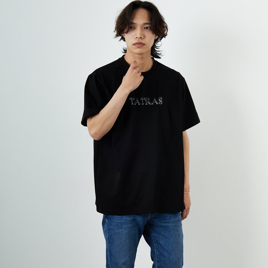 TATRAS [タトラス] RISTEN ショートスリーブTシャツ [MTKE25S8037-M] BLACK &&モデル身長：179cm 着用サイズ：4&&