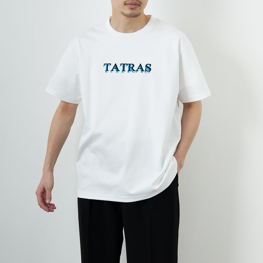 TATRAS [タトラス] RISTEN ショートスリーブTシャツ [MTKE25S8037-M] WHITE&&モデル身長：168cm 着用サイズ：2&&