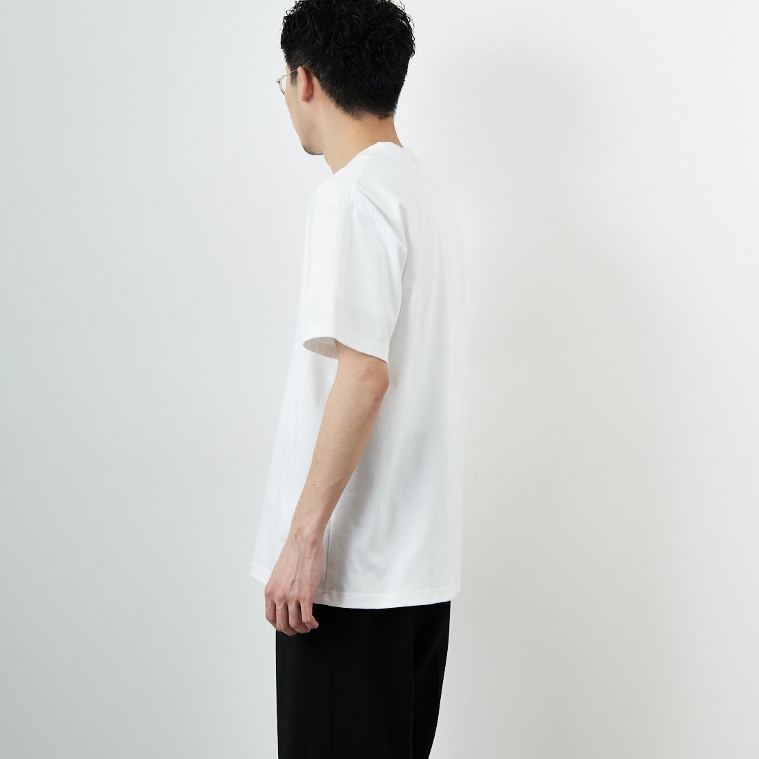 TATRAS [タトラス] RISTEN ショートスリーブTシャツ [MTKE25S8037-M] WHITE&&モデル身長：168cm 着用サイズ：2&&