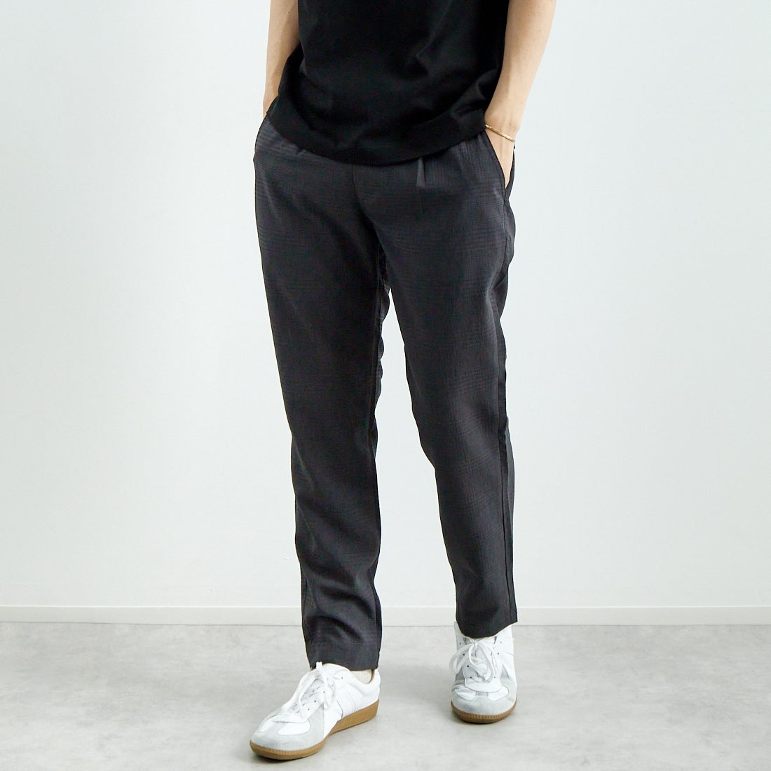 Jeans Factory Clothes [ジーンズファクトリークローズ] EVALETリランチャ1Pイージートラウザー [JFC-252-004] CHK BLK &&モデル身長：179cm 着用サイズ：L&&