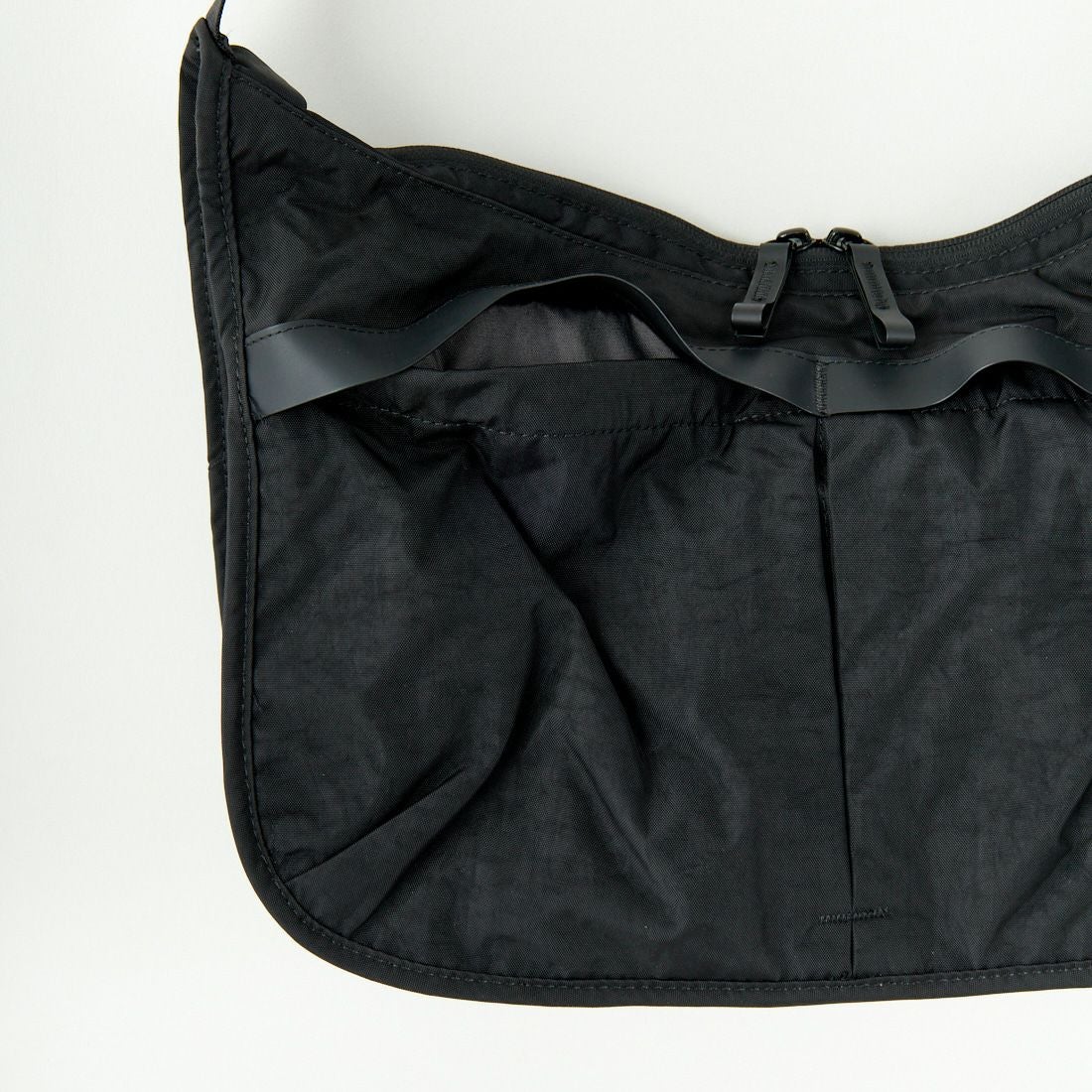 CHROME [クローム] ヨヨギメッセンジャーバッグ 14L [BG384] BK