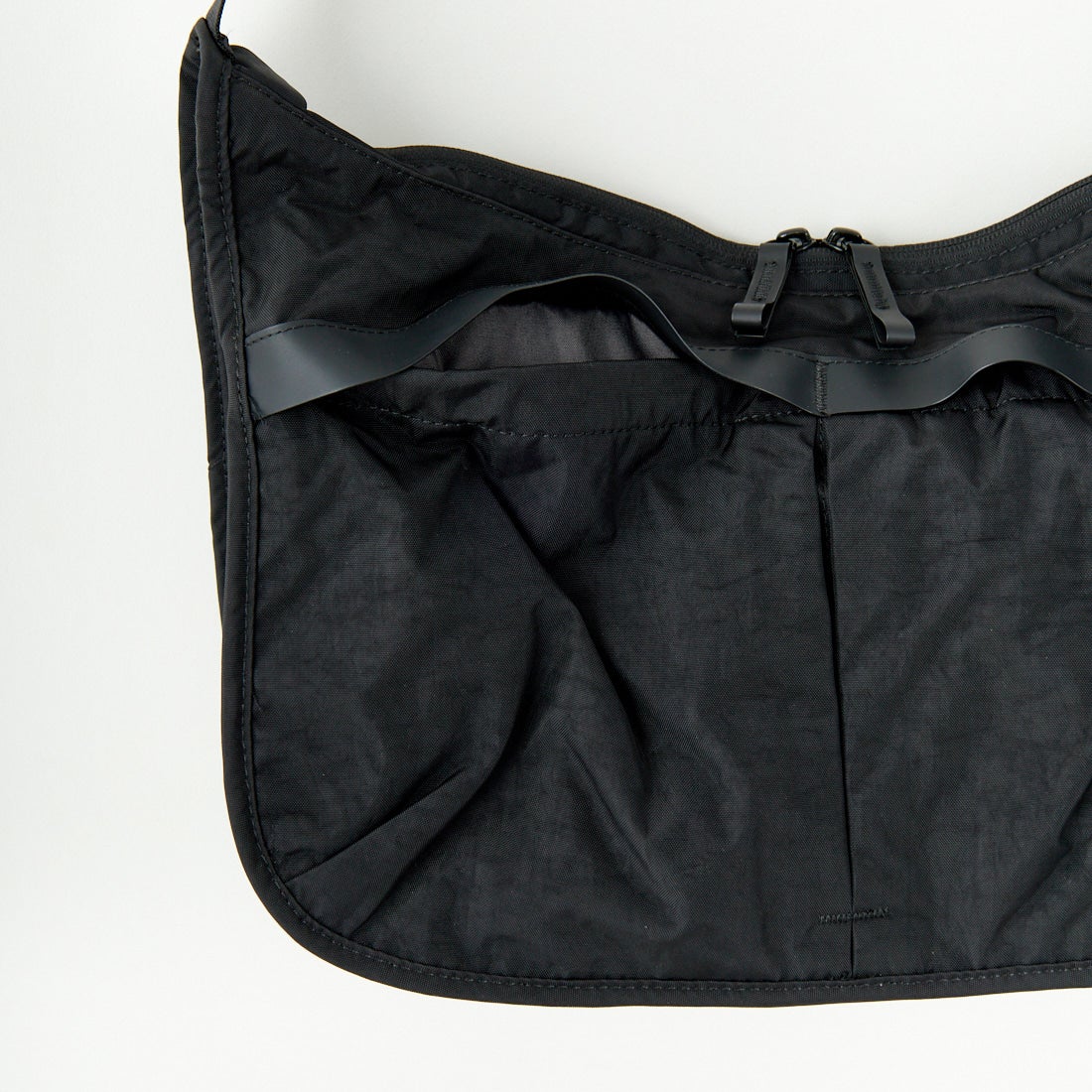 CHROME [クローム] ヨヨギメッセンジャーバッグ 14L [BG384] BK