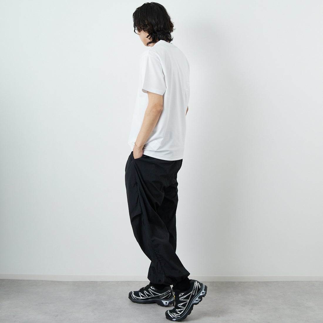 TATRAS [タトラス] 別注 GLUTO ショートスリーブTシャツ [MTIN24S8193-M-JF] WHITE &&モデル身長：179cm 着用サイズ：2&&