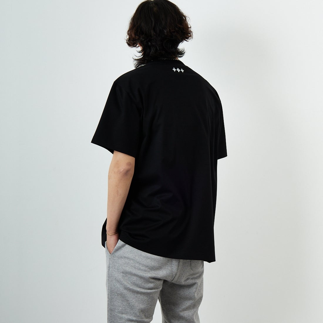 TATRAS [タトラス] SELO ハーフスリーブTシャツ [MTAT25S8195-M] BLACK &&モデル身長：179cm 着用サイズ：4&&