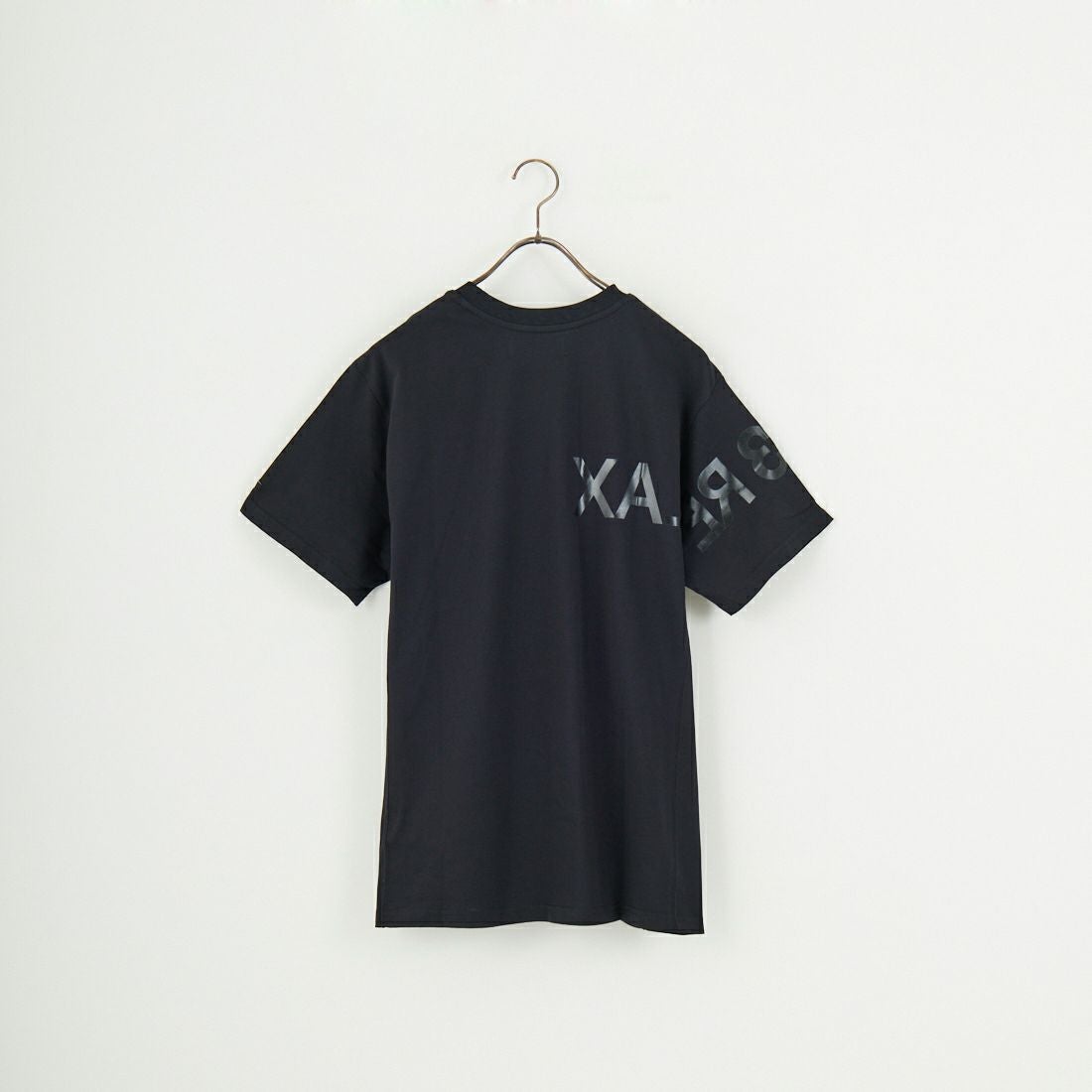 1PIU1UGUALE3 RELAX [ウノ ピゥ ウノ ウグァーレ トレ] ビッグロゴインバーテッドTシャツ [UST-25063] SN90 BLACK