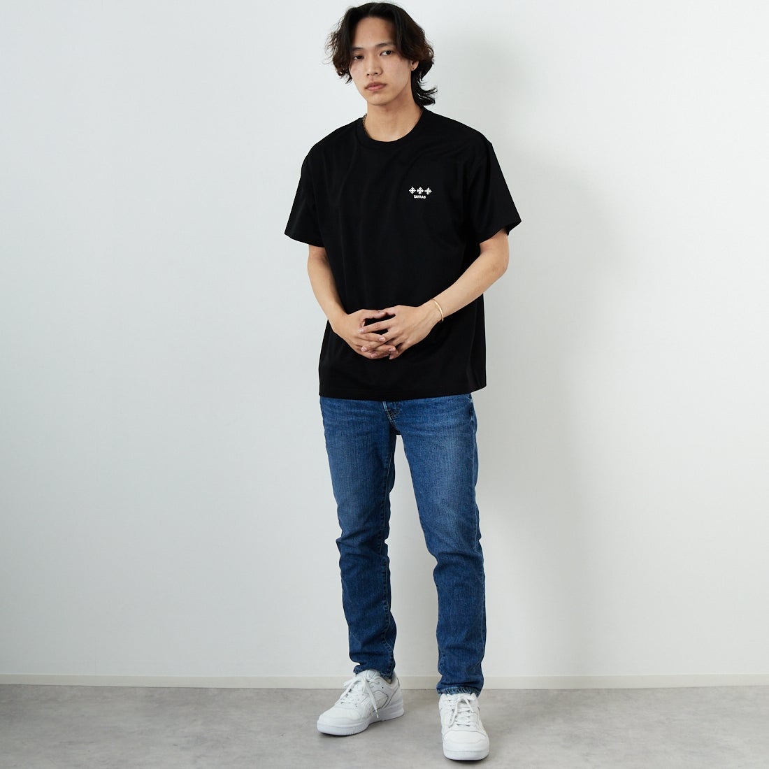 和*介様 604077　TATRAS　NUNKI ショートスリーブTシャツ　サイ TATRAS（タトラス） tシャツ NUNKI ブランド刺繍ロゴ ショートスリーブ