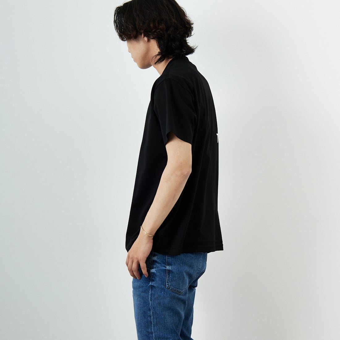 TATRAS [タトラス] NUNKI ショートスリーブTシャツ [MTAT25S8193-M] BLACK &&モデル身長：179cm 着用サイズ：2&&