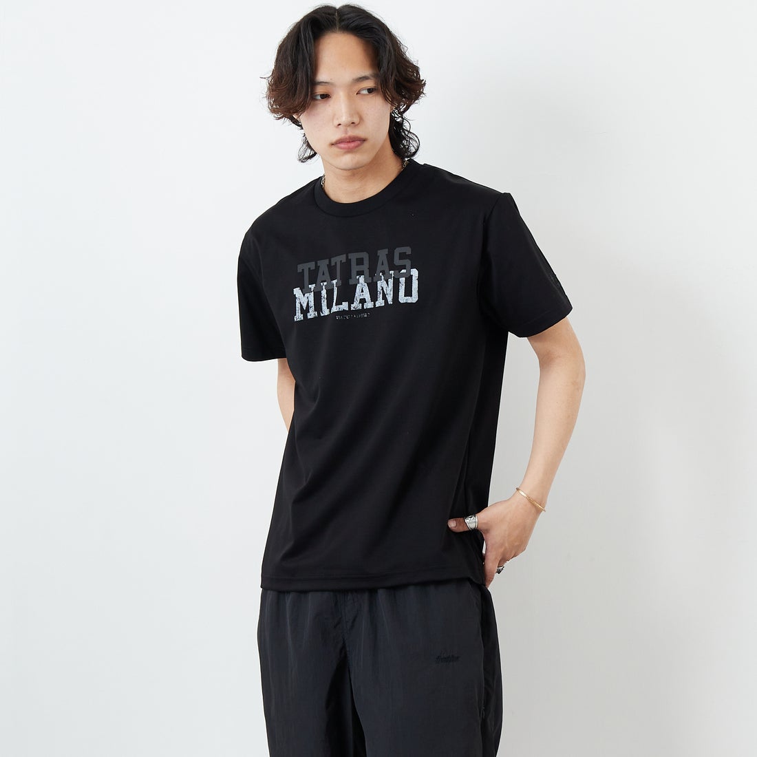 BLACK&&モデル身長：179cm 着用サイズ：2&&