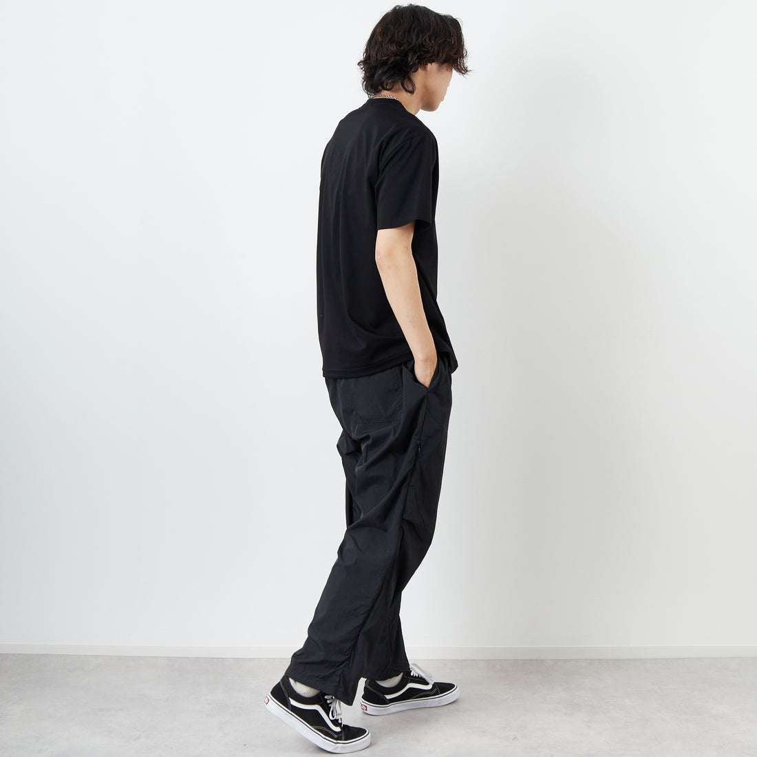 TATRAS [タトラス] INIGO ショートスリーブTシャツ [MTKE25S8036-M] BLACK &&モデル身長：179cm 着用サイズ：2&&