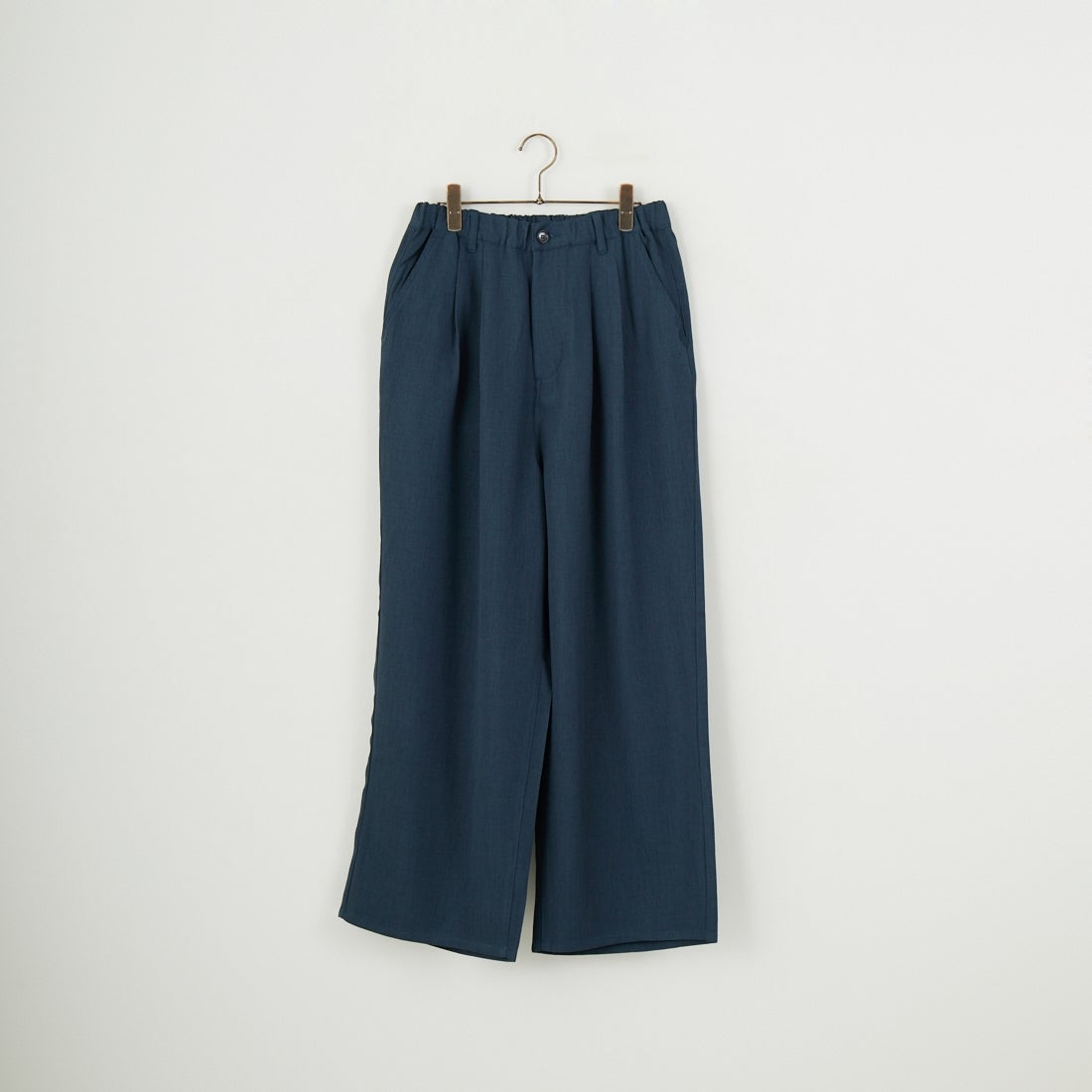 550 D.BLUE