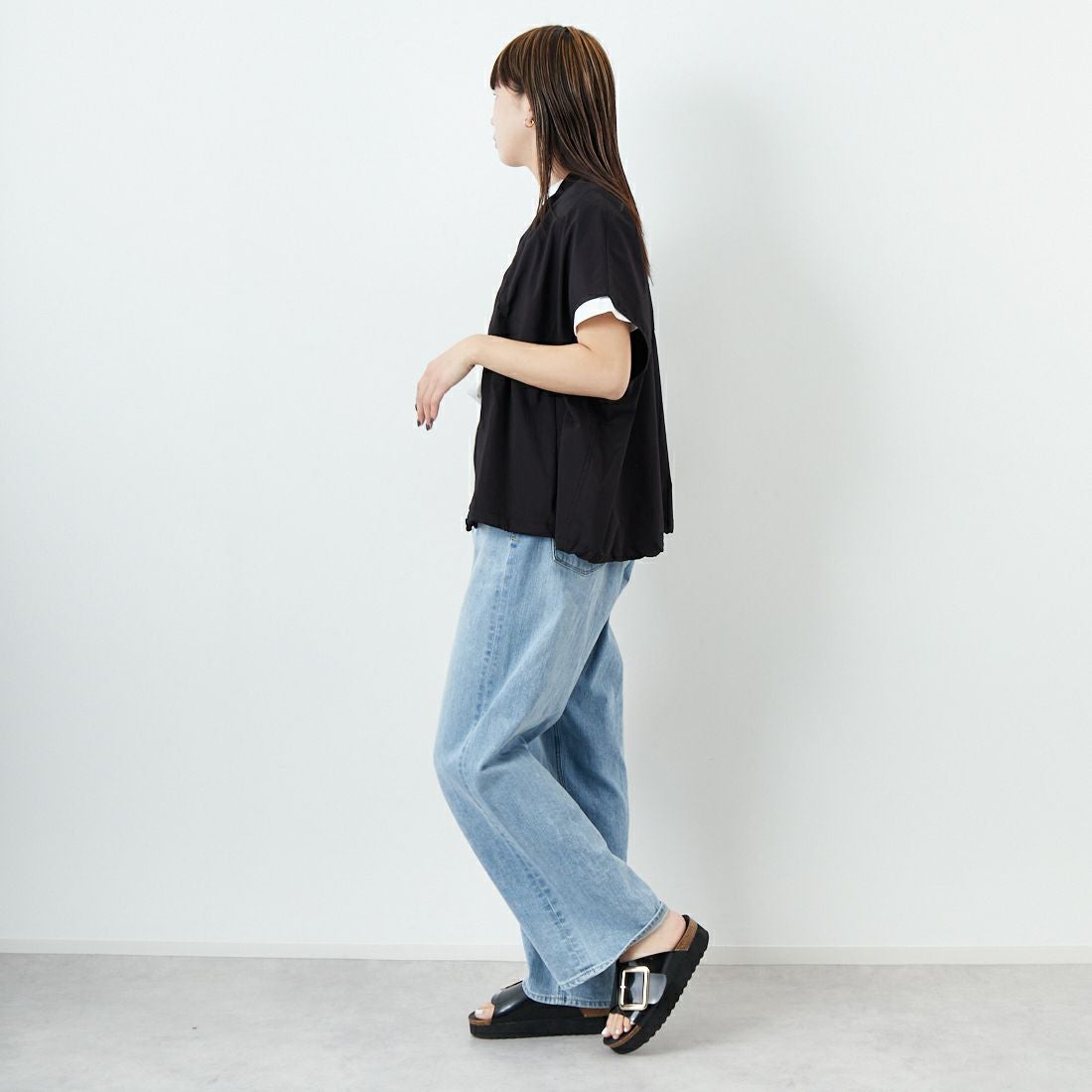 Munich [ミューニック] スリーブレスブルゾン [MN251B39] 009 BLK &&モデル身長：167cm 着用サイズ：ONE SIZE&&