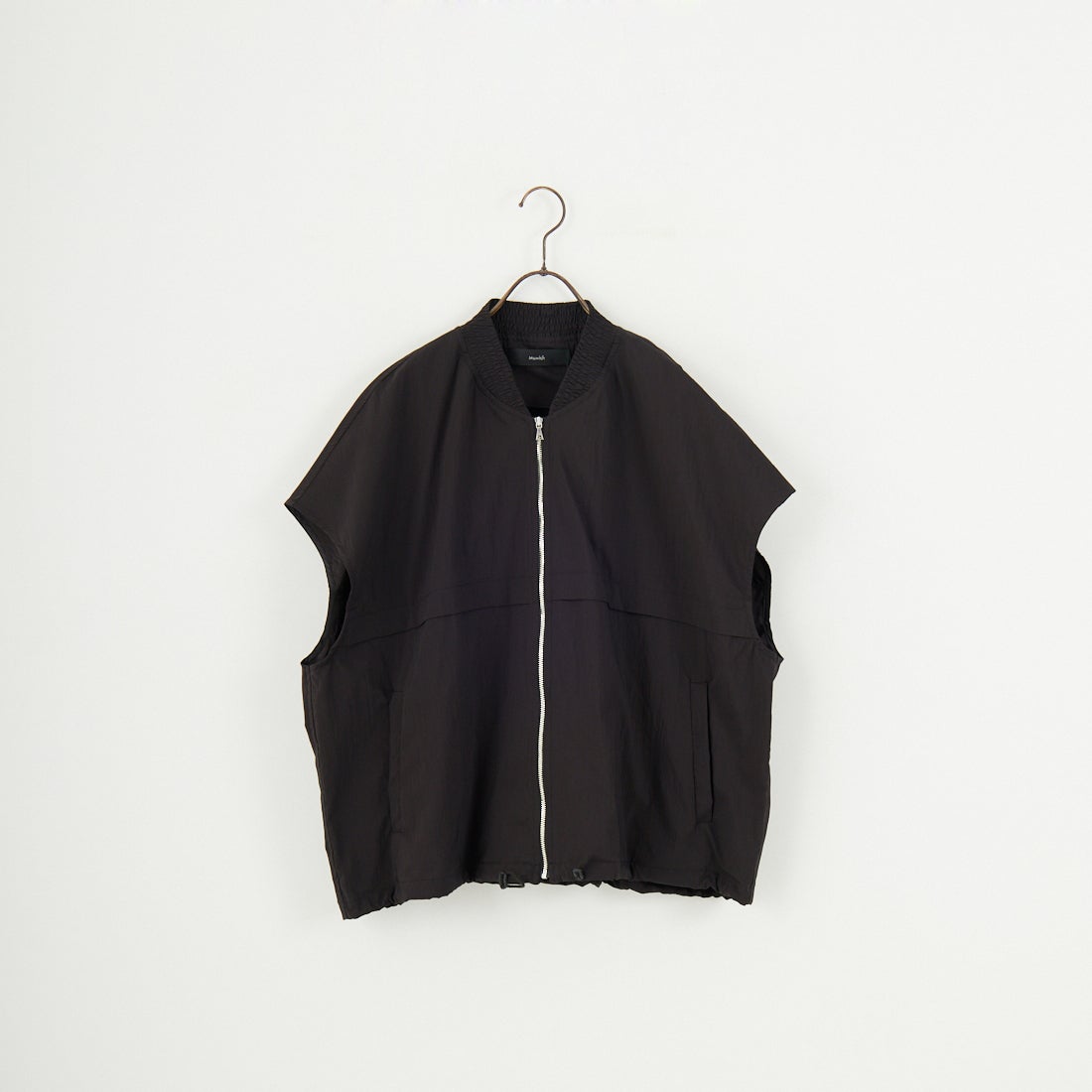 Munich [ミューニック] スリーブレスブルゾン [MN251B39] 009 BLK