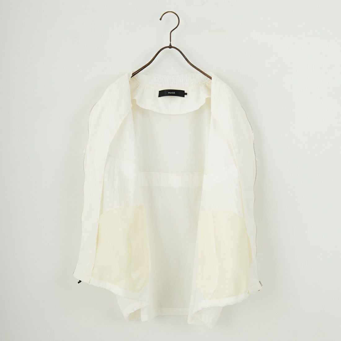 Munich [ミューニック] スリーブレスブルゾン [MN251B39] 001 WHT