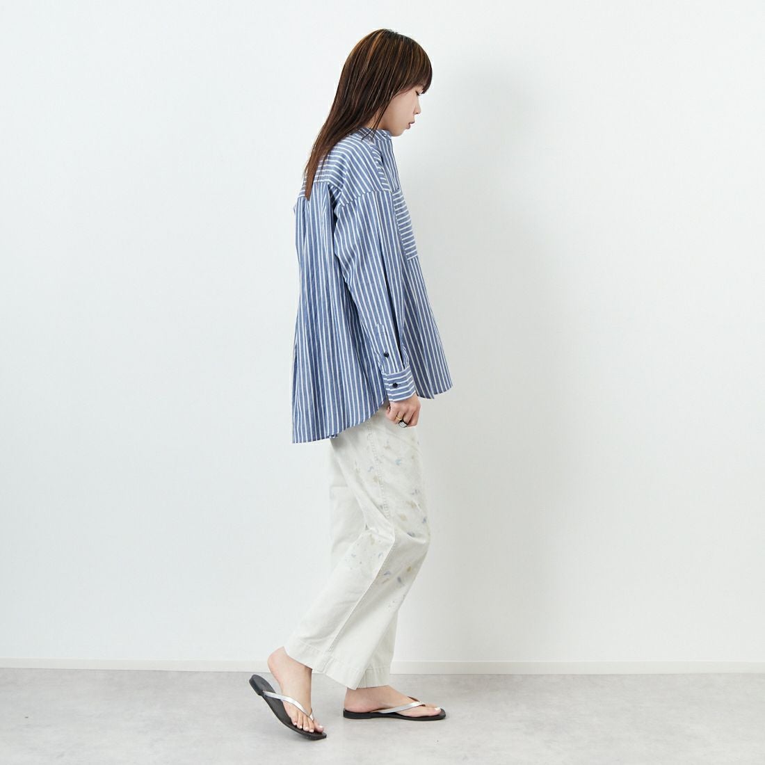 marmors [マルモア] バンドカラー ストライプブラウス [0225101029] BLUE &&モデル身長：167cm 着用サイズ：36&&
