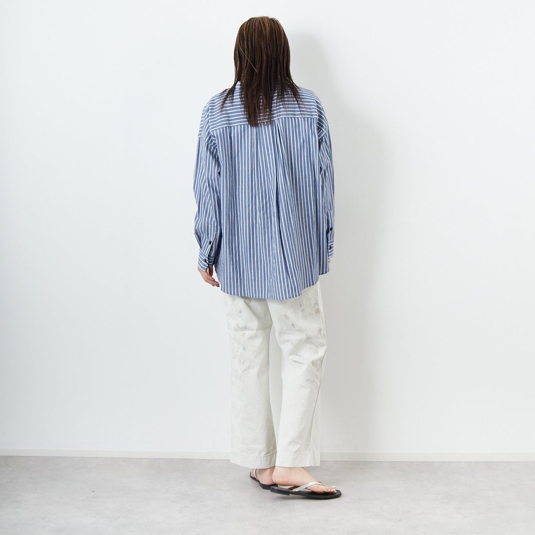 marmors [マルモア] バンドカラー ストライプブラウス [0225101029] BLUE &&モデル身長：167cm 着用サイズ：36&&