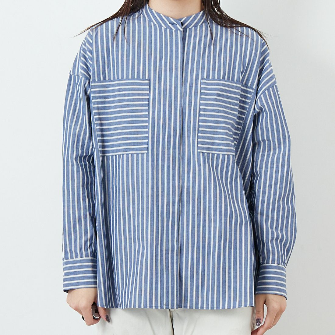 marmors [マルモア] バンドカラー ストライプブラウス [0225101029] BLUE &&モデル身長：167cm 着用サイズ：36&&