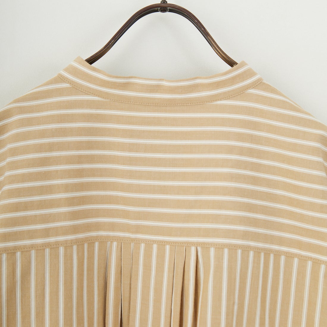 marmors [マルモア] バンドカラー ストライプブラウス [0225101029] BEIGE