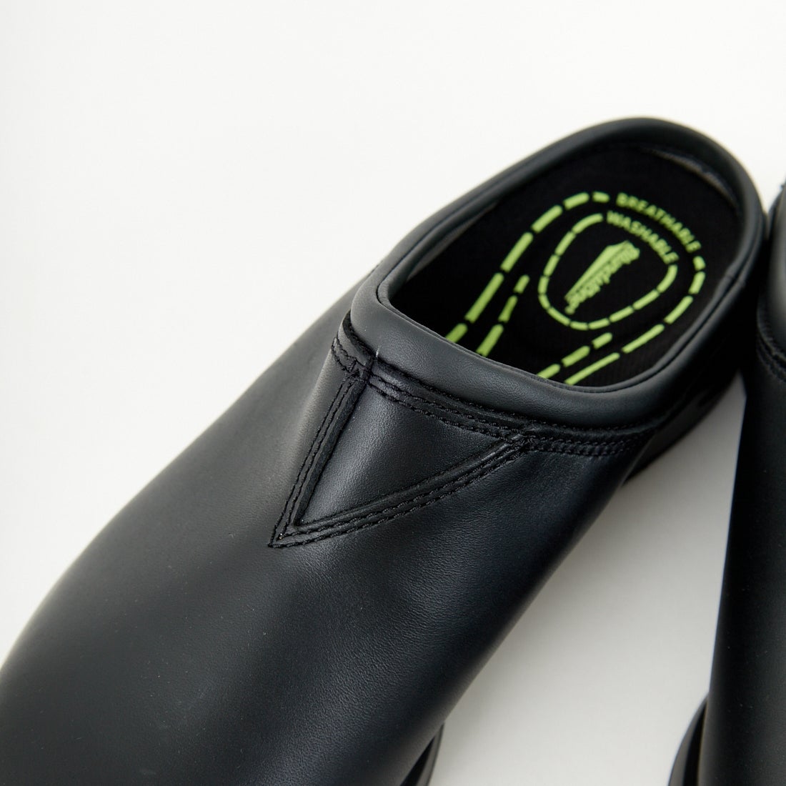 Blundstone [ブランドストーン] CLOG ﾌﾞﾗｯｸｽﾑｰｽﾚｻﾞｰ [BS2381009] ﾌﾞﾗｯｸ