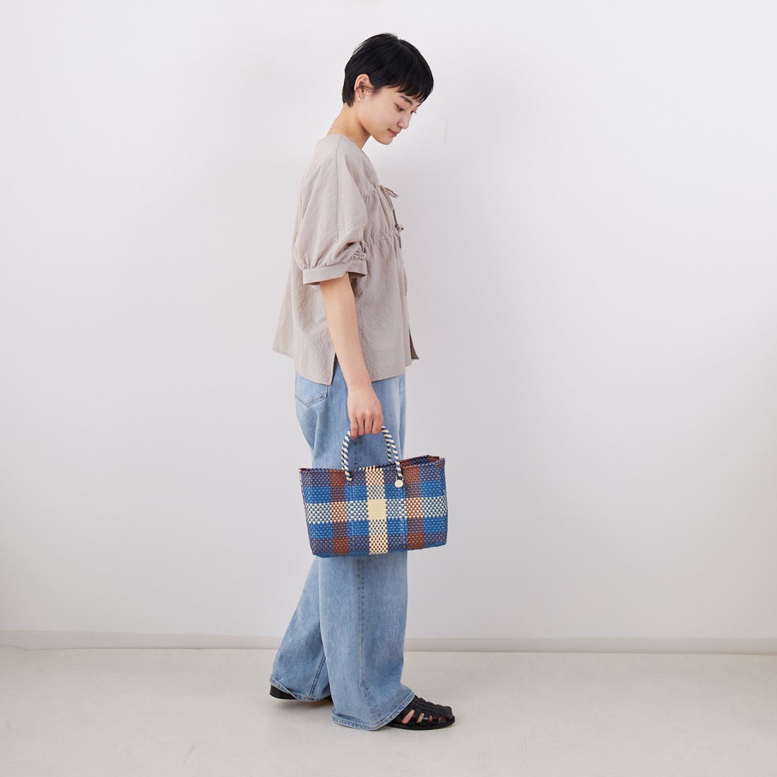 Jf Ready Made [ジェイエフレディメイド] カラミタンブラーダブルリボンブラウス [8855306-01] 36 ﾗｲﾄﾍﾞｰｼ &&モデル身長：160cm 着用サイズ：F&&