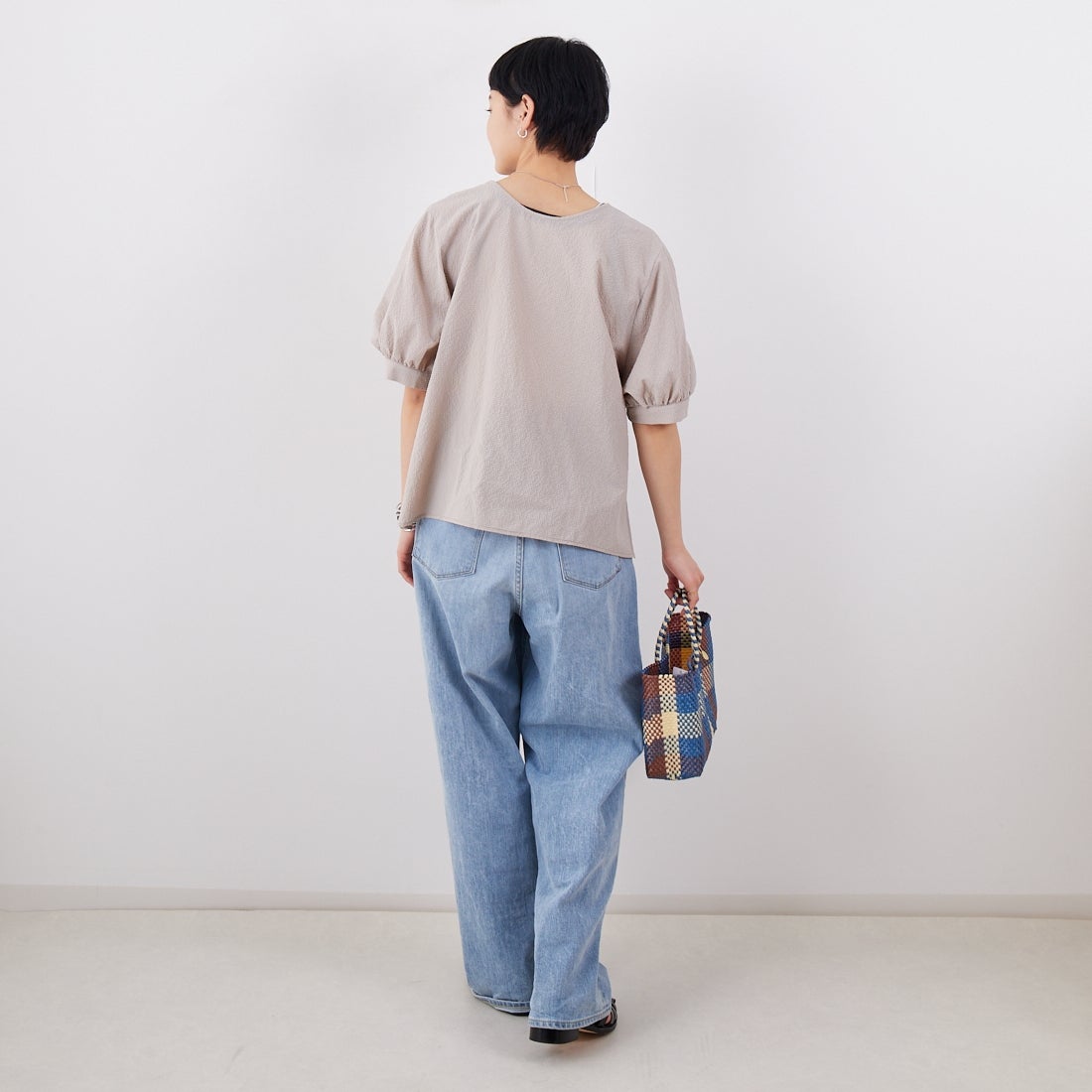 Jf Ready Made [ジェイエフレディメイド] カラミタンブラーダブルリボンブラウス [8855306-01] 36 ﾗｲﾄﾍﾞｰｼ &&モデル身長：160cm 着用サイズ：F&&