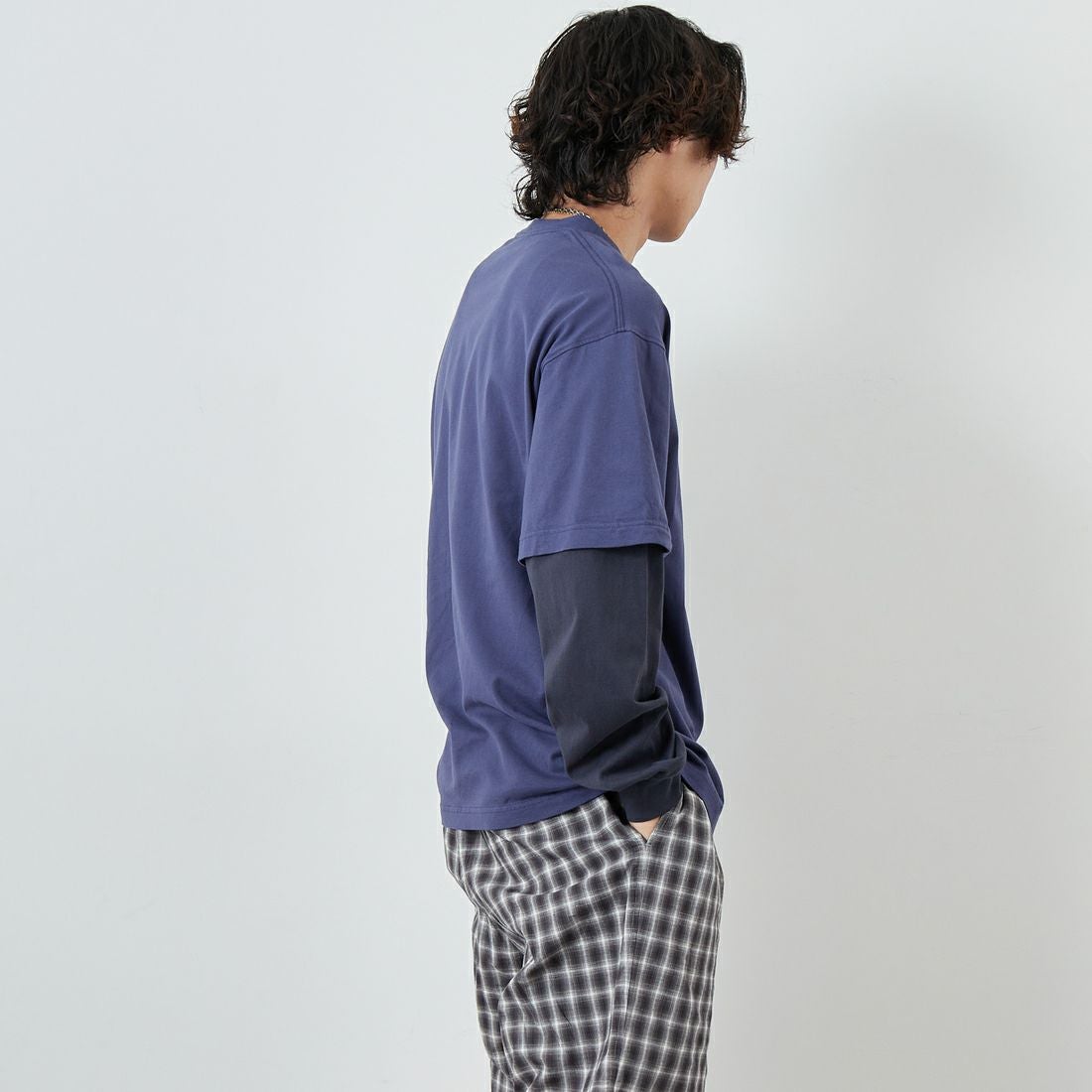 SEDAN ALL-PURPOSE [セダン オールパーパス] オーバルロゴレイヤードTシャツ [SD25S-CT04] NVY/CHR &&モデル身長：179cm 着用サイズ：L&&