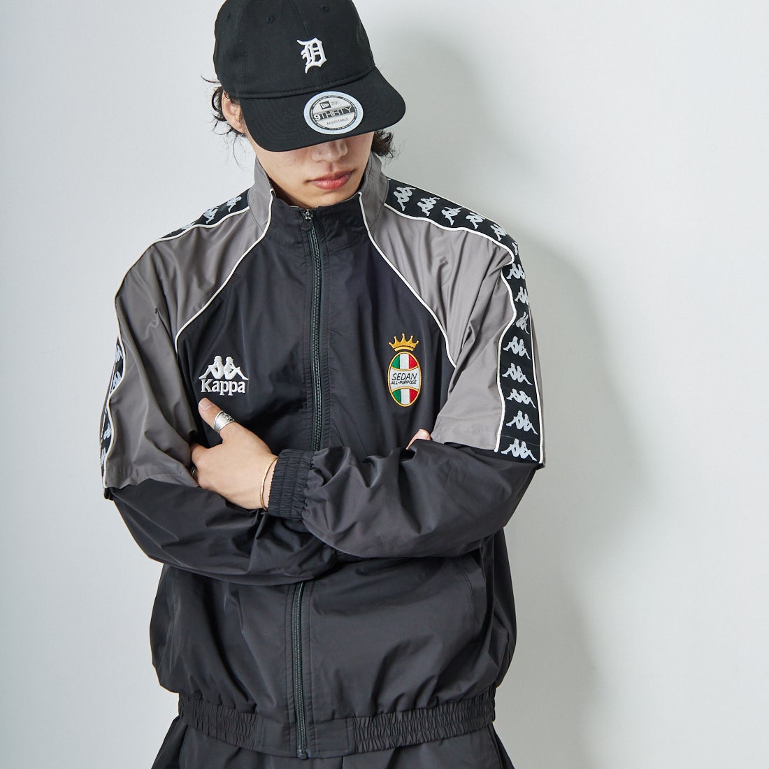 SEDAN ALL-PURPOSE [セダン オールパーパス] Kappa プレゼンテーションジャケット [SD25S-JK06] NERO &&モデル身長：179cm 着用サイズ：L&&