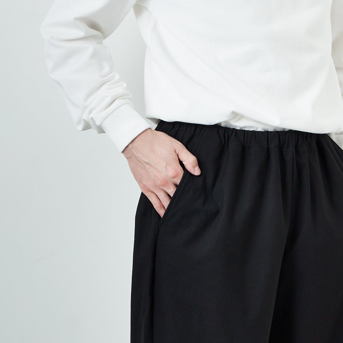 STILL BY HAND [スティルバイハンド] 別注 スリムテーパードパンツ [2501JF-EX05-JF] BLACK