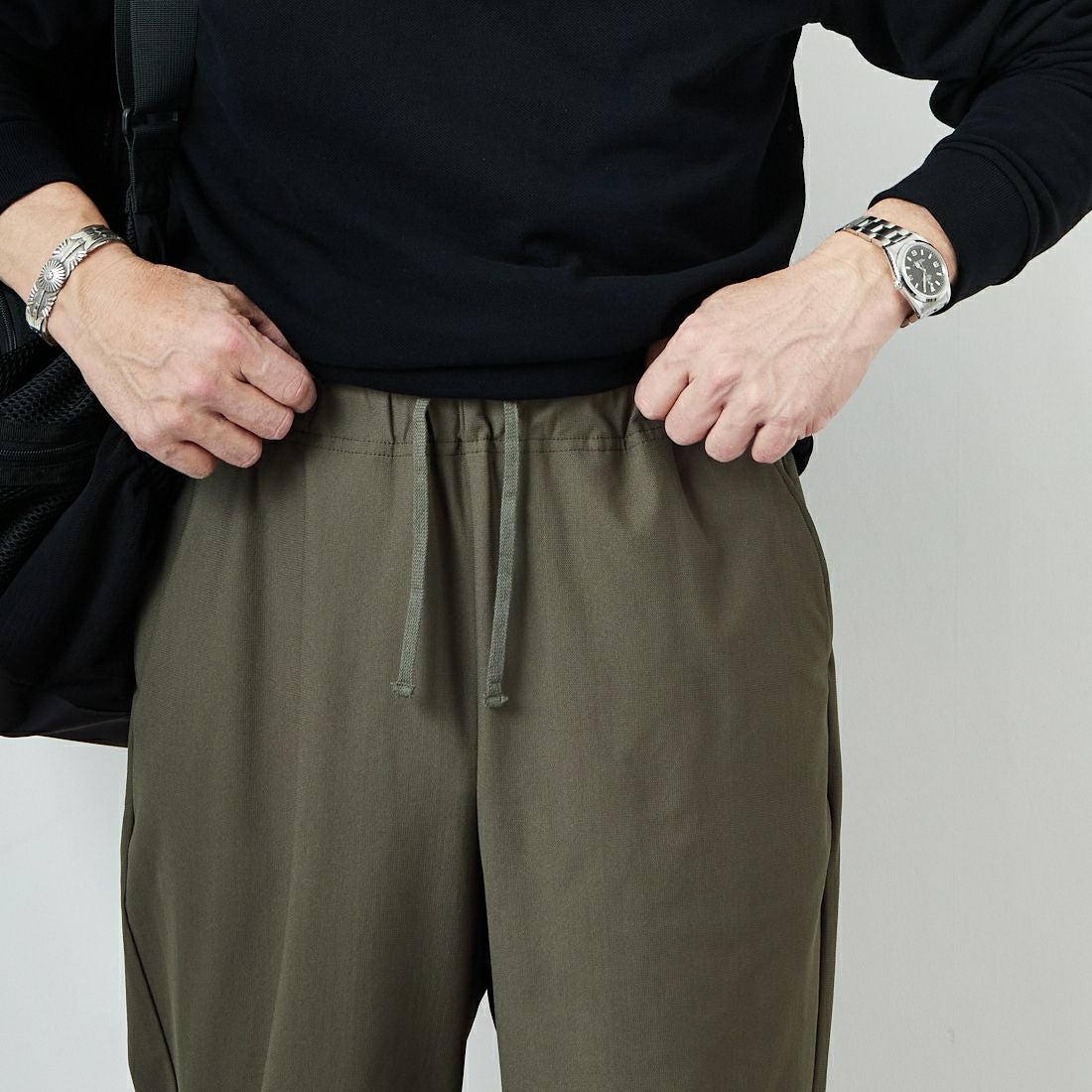 STILL BY HAND [スティルバイハンド] 別注 スリムテーパードパンツ [2501JF-EX05-JF] OLIVE