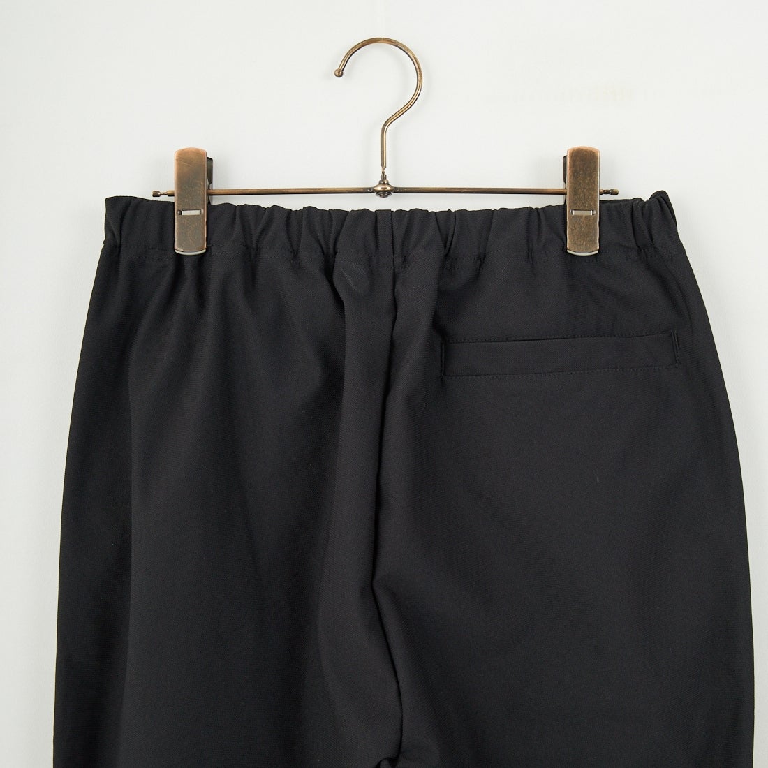 STILL BY HAND [スティルバイハンド] 別注 スリムテーパードパンツ [2501JF-EX05-JF] BLACK