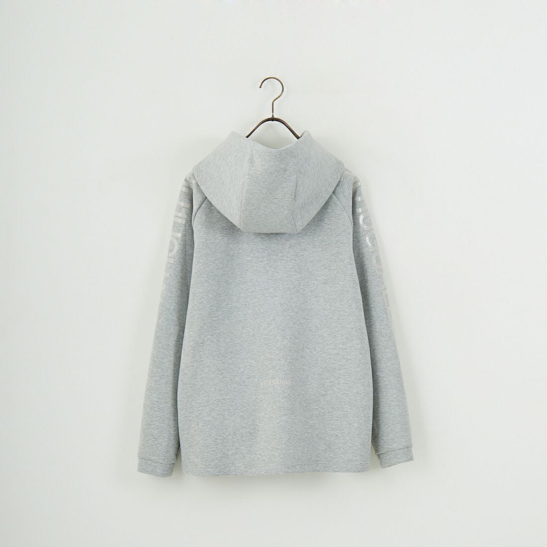 1PIU1UGUALE3 RELAX [ウノ ピゥ ウノ ウグァーレ トレ] トレーニングプルフーディ [USO-25002] SN80 GRAY