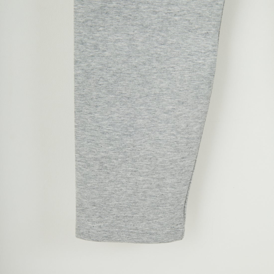 1PIU1UGUALE3 RELAX [ウノ ピゥ ウノ ウグァーレ トレ] トレーニングパンツ [USB-25001] SN80 GRAY