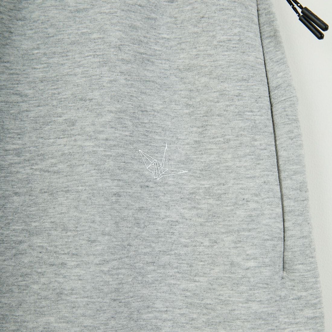 1PIU1UGUALE3 RELAX [ウノ ピゥ ウノ ウグァーレ トレ] トレーニングパンツ [USB-25001] SN80 GRAY