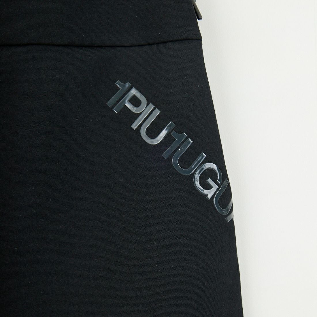 1PIU1UGUALE3 RELAX [ウノ ピゥ ウノ ウグァーレ トレ] トレーニングショーツ [USB-25002] SN90 BLACK