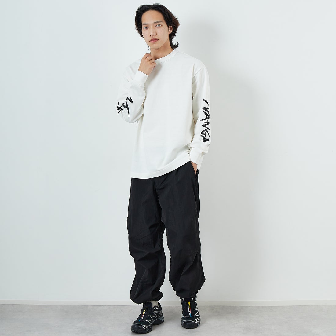 NANGA [ナンガ] エコハイブリッド スリーブロゴTシャツ [N2500-1L030A] WHT &&モデル身長：179cm 着用サイズ：L&&