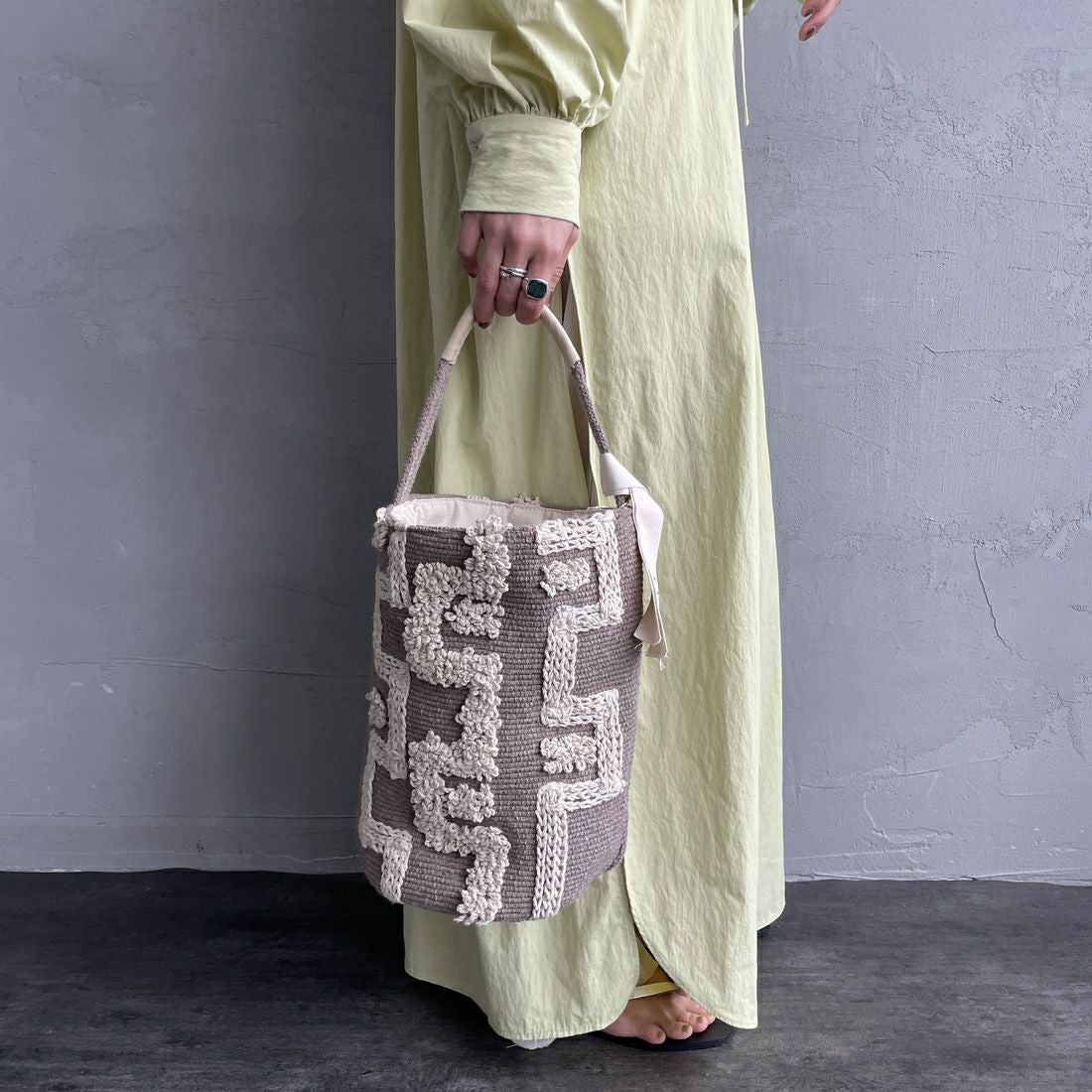 beej [ビージ] バケットトートバッグ [25SS-PWMI-IT009] TOPE