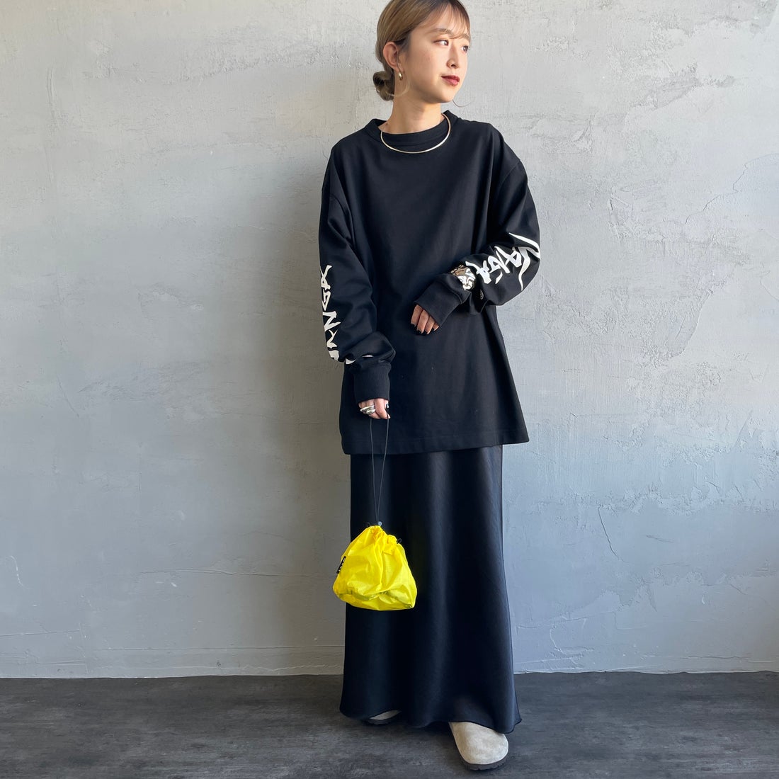 NANGA [ナンガ] エコハイブリッド スリーブロゴTシャツ [N2500-1L030A] BLK &&モデル身長：150cm 着用サイズ：S&&