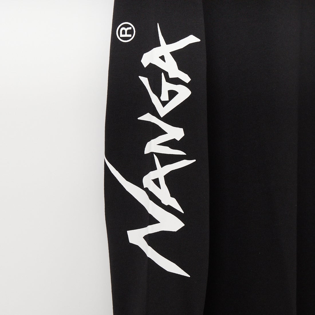 NANGA [ナンガ] エコハイブリッド スリーブロゴTシャツ [N2500-1L030A] BLK