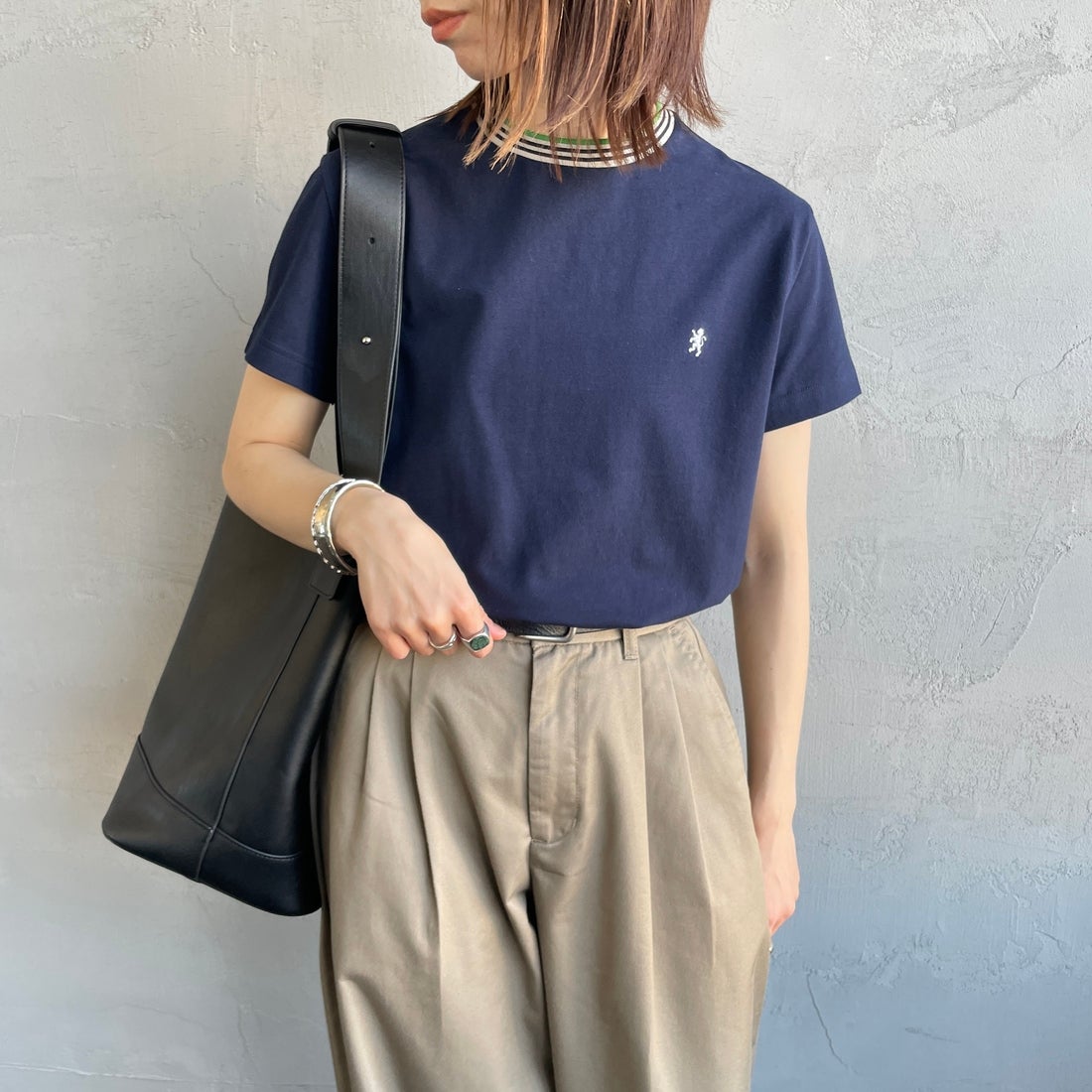 Gymphlex [ジムフレックス] クルーネック ニットラインTシャツ [GY-C0448CCB] NAVY/BEIGE &&モデル身長：158cm 着用サイズ：14&&