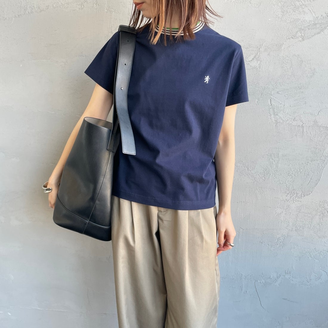 Gymphlex [ジムフレックス] クルーネック ニットラインTシャツ [GY-C0448CCB] NAVY/BEIGE &&モデル身長：158cm 着用サイズ：14&&