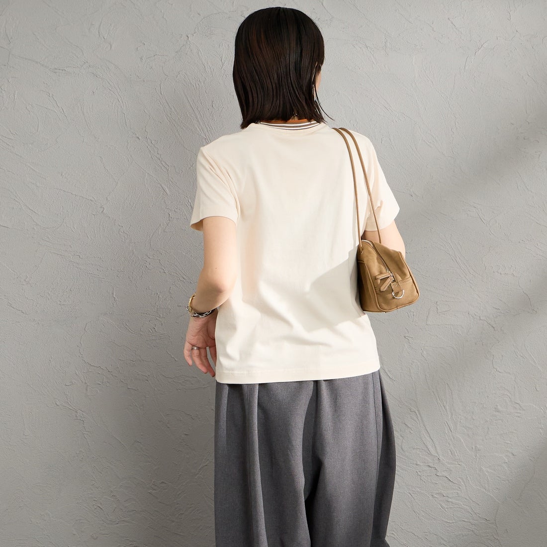Gymphlex [ジムフレックス] クルーネック ニットラインTシャツ [GY-C0448CCB] BEIGE/BROW &&モデル身長：160cm 着用サイズ：14&&