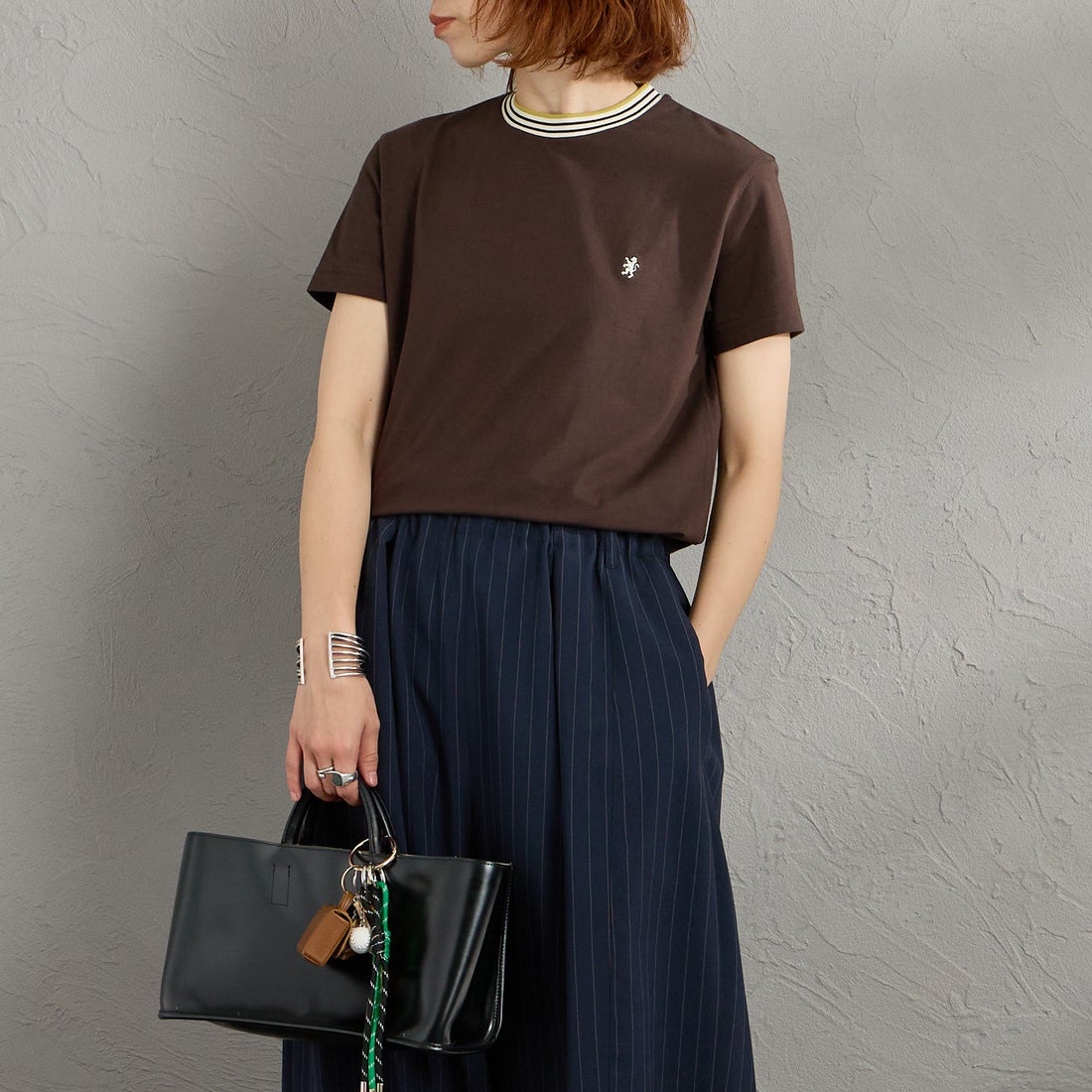 Gymphlex [ジムフレックス] クルーネック ニットラインTシャツ [GY-C0448CCB] BROWN/ECRU &&モデル身長：158cm 着用サイズ：14&&