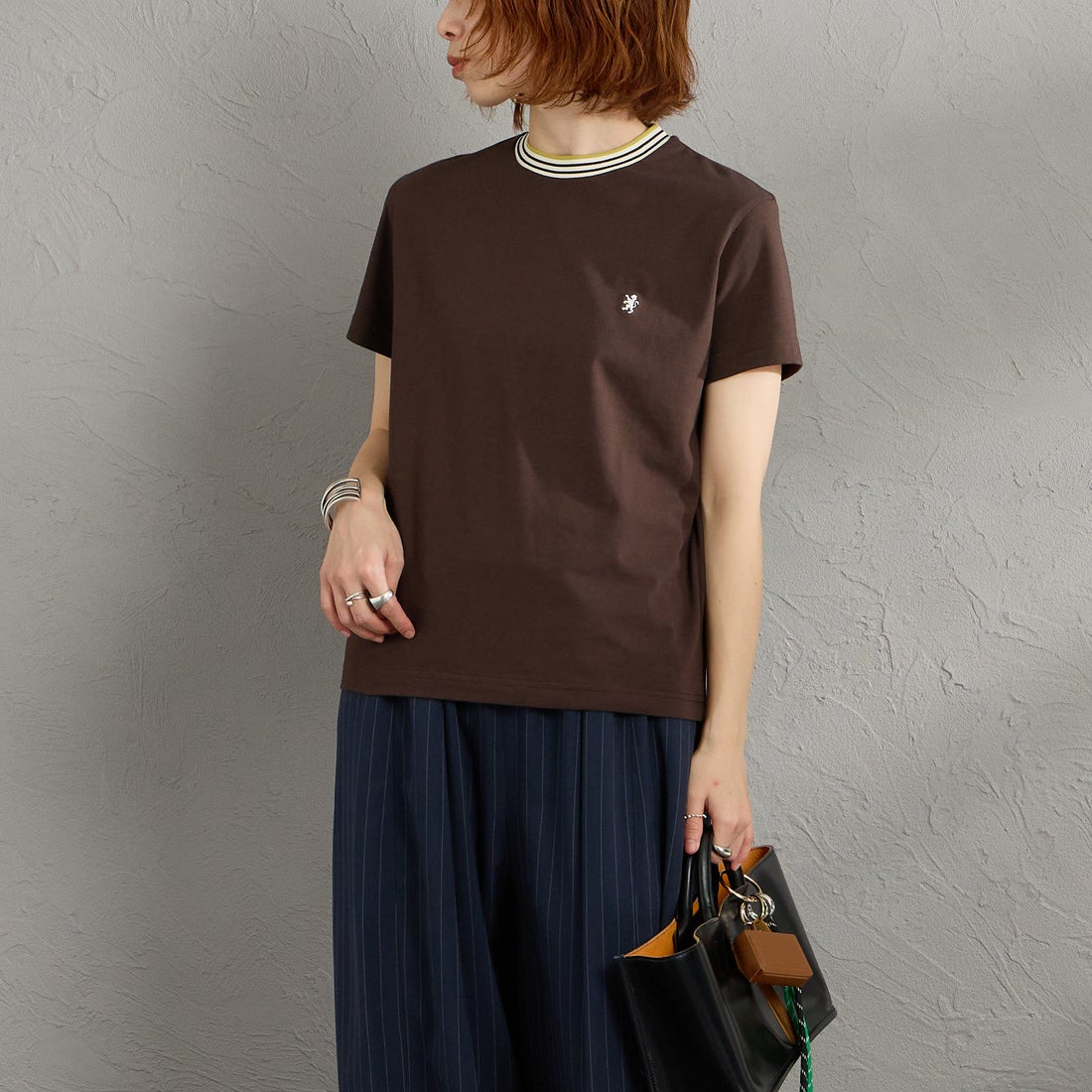 Gymphlex [ジムフレックス] クルーネック ニットラインTシャツ [GY-C0448CCB] BROWN/ECRU &&モデル身長：158cm 着用サイズ：14&&