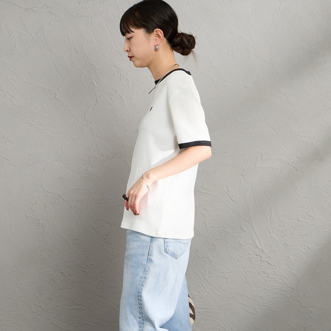 Gymphlex [ジムフレックス] クルーネックリンガーTシャツ [GY-C0326VRL] WHITE &&モデル身長：150cm 着用サイズ：14&&