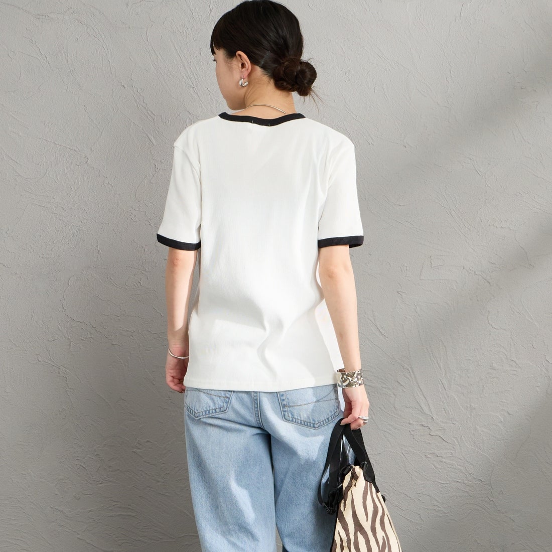 Gymphlex [ジムフレックス] クルーネックリンガーTシャツ [GY-C0326VRL] WHITE &&モデル身長：150cm 着用サイズ：14&&