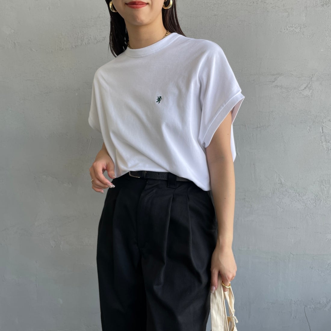 WHITE&&モデル身長：163cm 着用サイズ：14&&