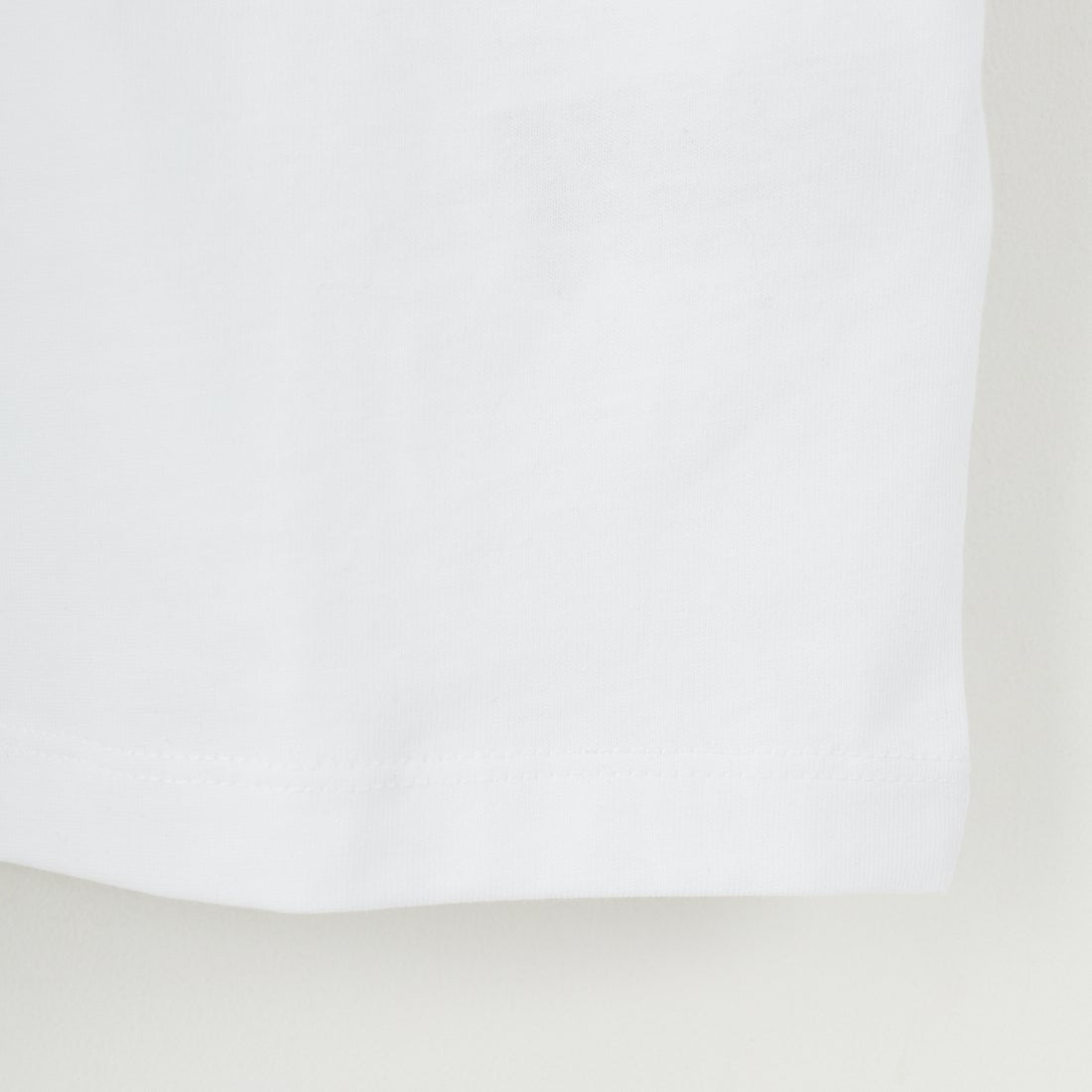 Calvin Klein [カルバンクライン] モノグラムクルーネックショートスリーブTシャツ [47B865G] YAA