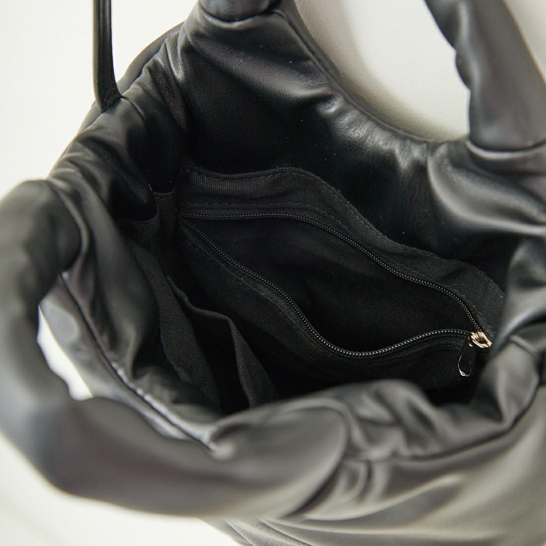 YAHKI [ヤーキ] フェイクレザー トートバッグ [YH-717] BLACK